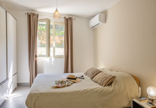 Appartement à Saint-Florent - T4 St Florent vue mer - Fromontica