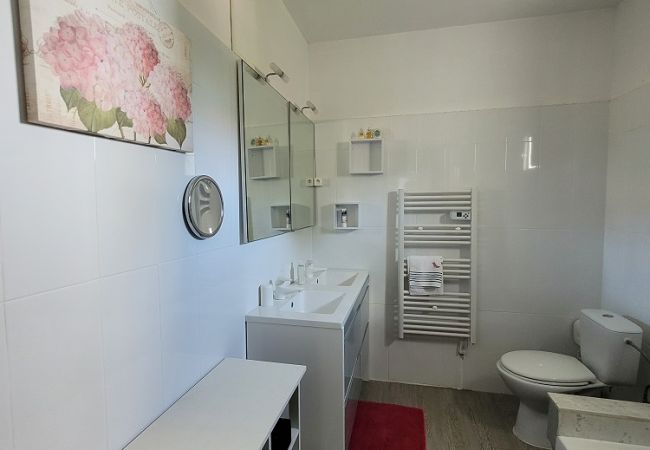 Maison mitoyenne à Saint-Florent - Maison pieds dans l'eau St Florent 